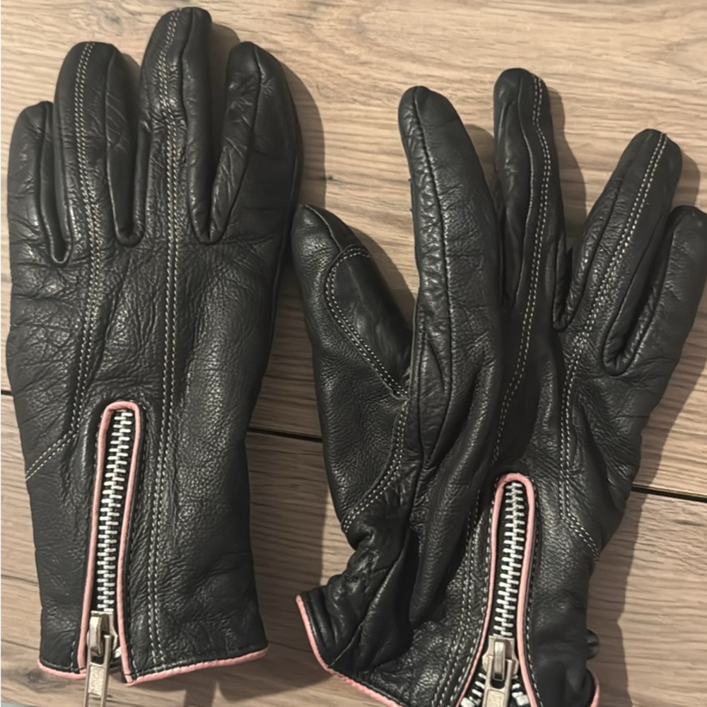 Black riding Gloves with Zipper Detail